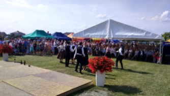 2016 augusztusa, Iszkaszentgyörgy bemutatkozása a falu lengyel testvértelepülésének, Łabuniénak aratóünnepségén